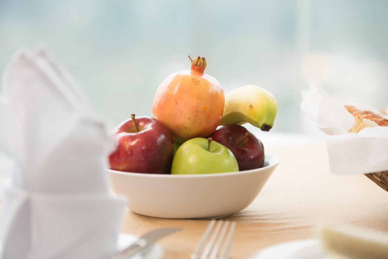 산드리아나 레이크 뷰 호텔 캔디 외부 사진